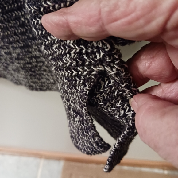 a.n.a. A New Approach Sweater Size PL - Picture 5 of 5